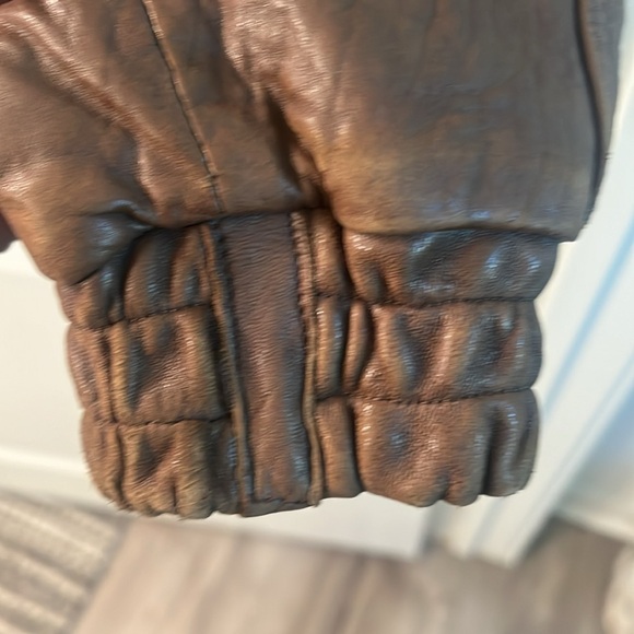 Vintage American Outerwear Leather Jacket - Picture 8 of 16